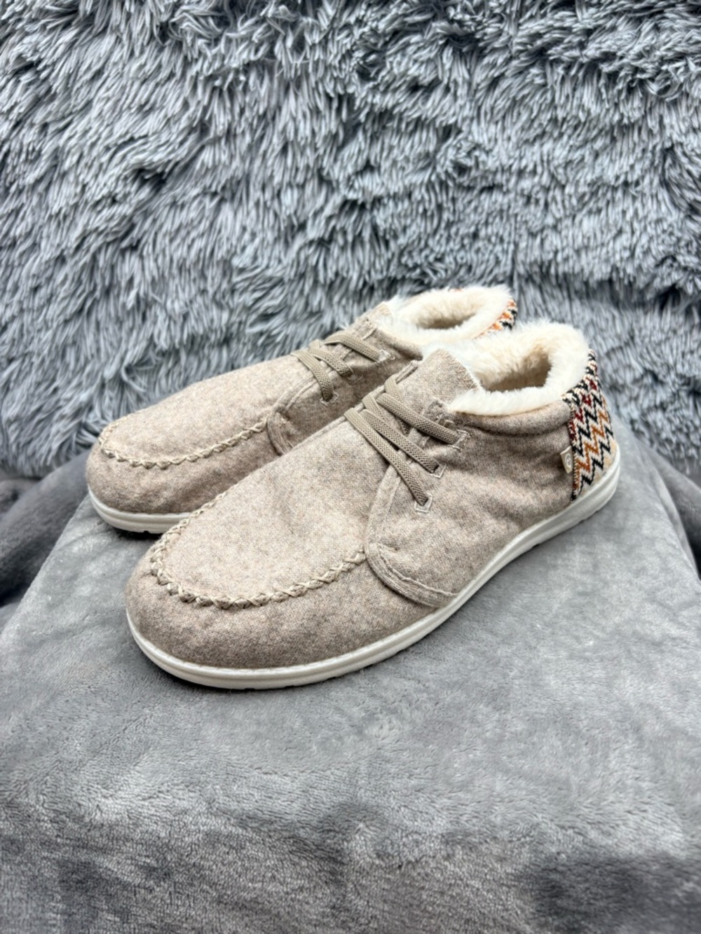 Magellan Moccasin Womens 9 Outdoor Slip On Southwestern Faux Fur Gray Slippers